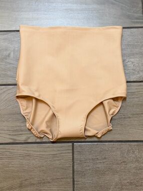 SKIMS Body High-Waisted Brief Clay